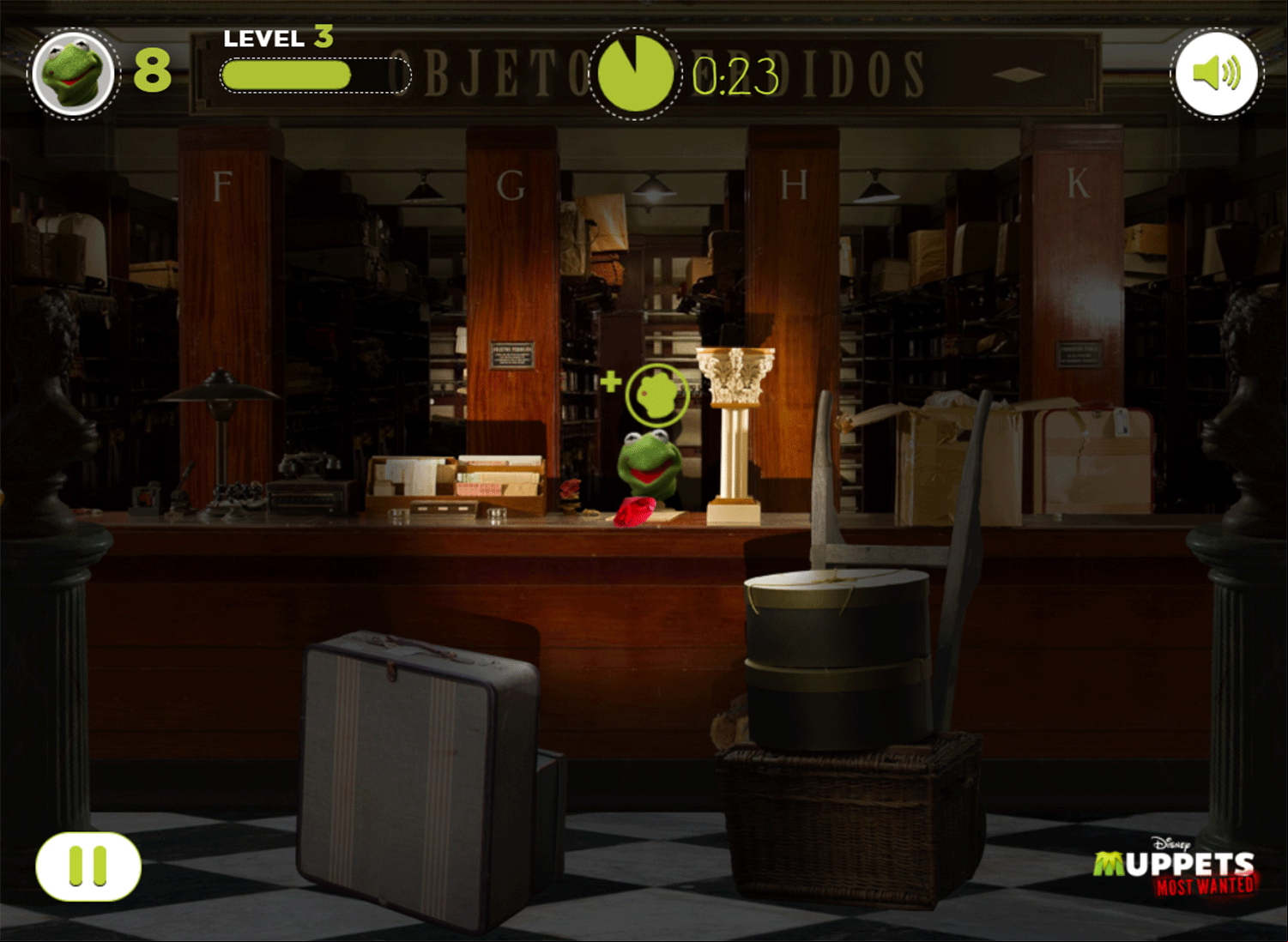 Muppets Most Wanted Catch Constantine Game Screenshot.